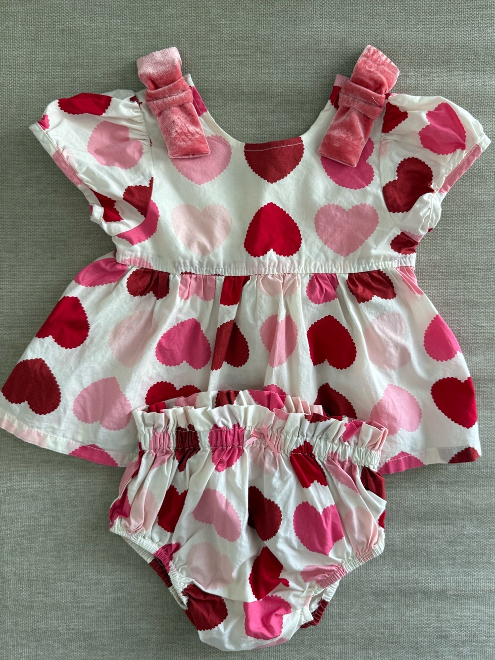 Pink Chicken Dress and Bloomers Set with Velvet Bow Details, 6-12m 🩷